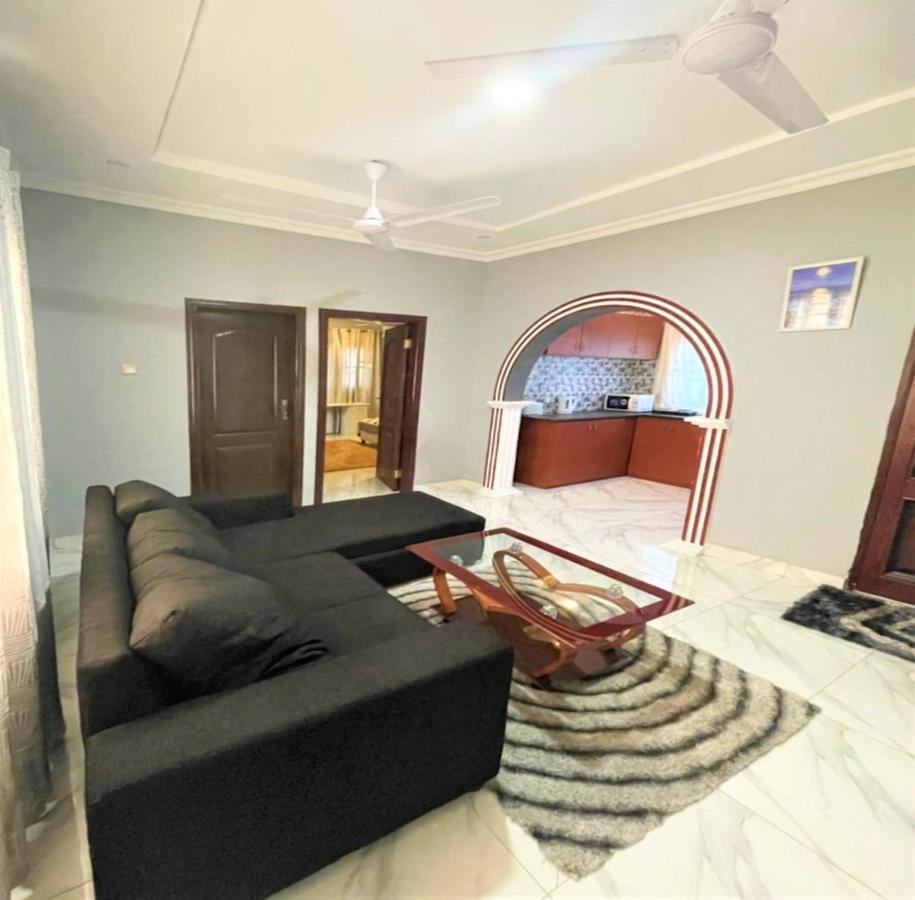 Apartmán Detouz Lodging Accra Exteriér fotografie